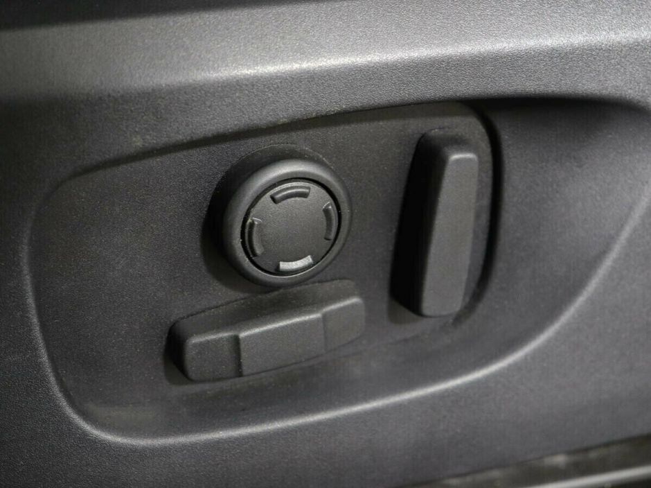 Land Rover Discovery Sport, 2.2 л, АТ, 2014 фото 2