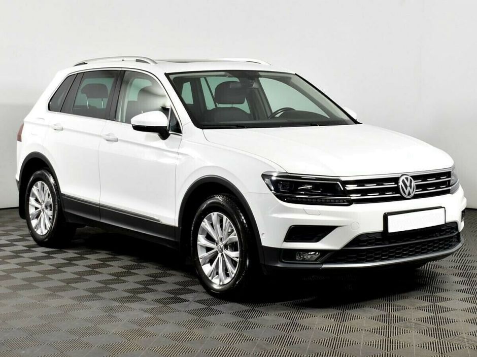 Volkswagen Tiguan, 2.0 л, Робот, 2018 фото 4