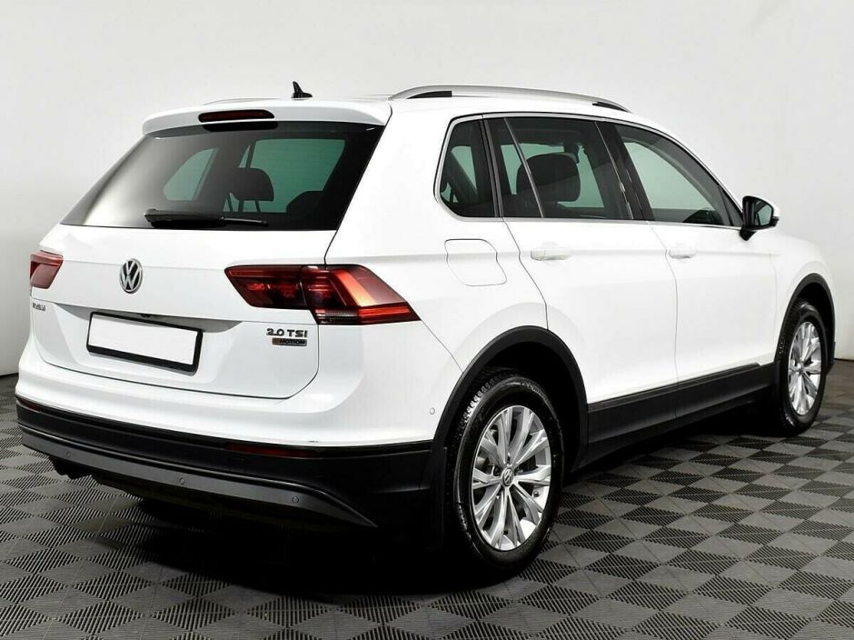 Volkswagen Tiguan, 2.0 л, Робот, 2018 фото 5