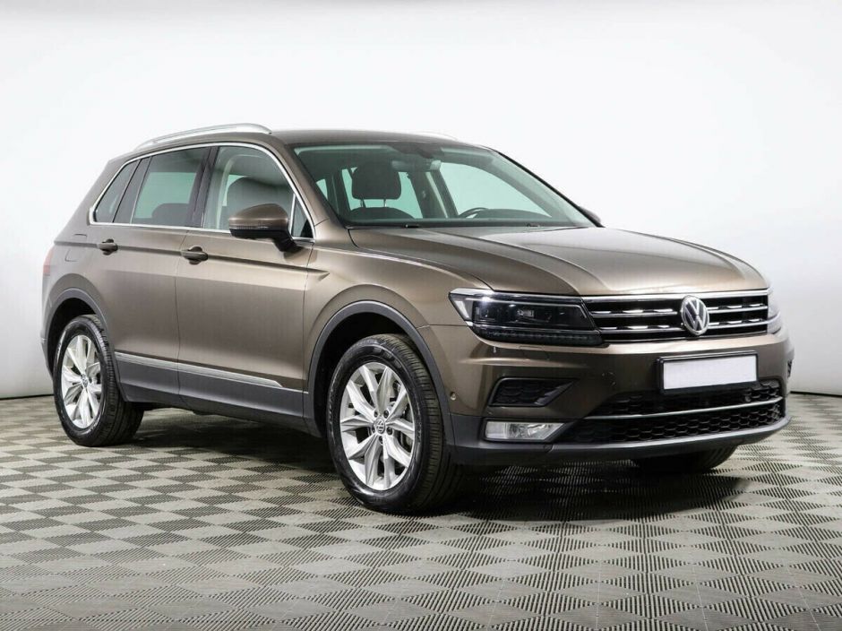Volkswagen Tiguan, 2.0 л, Робот, 2018 фото 4