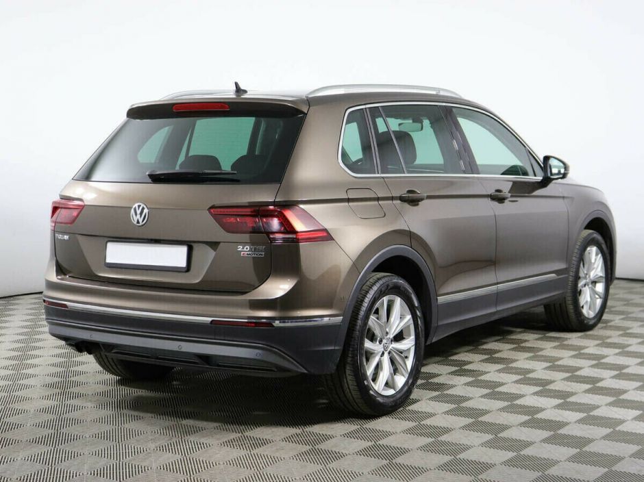 Volkswagen Tiguan, 2.0 л, Робот, 2018 фото 6