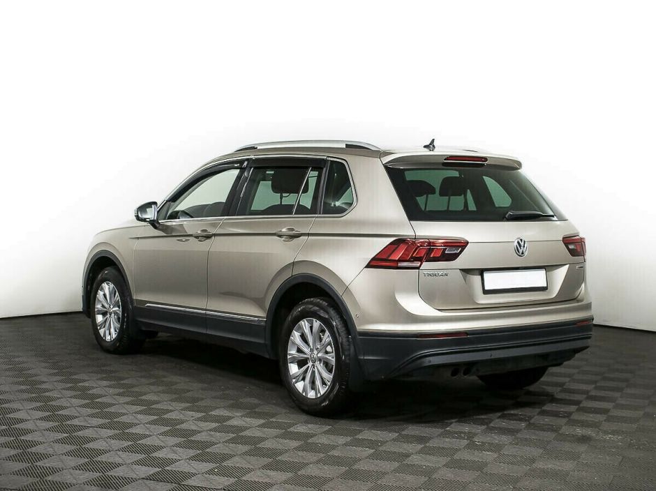 Volkswagen Tiguan, 2.0 л, Робот, 2017 фото 6