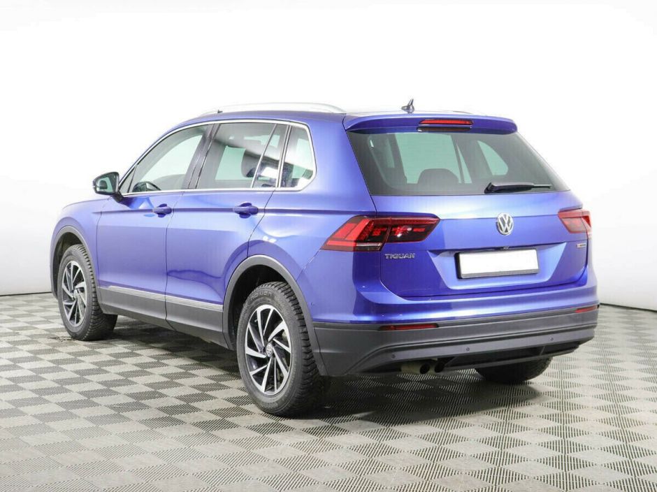 Volkswagen Tiguan, 2.0 л, Робот, 2018 фото 6