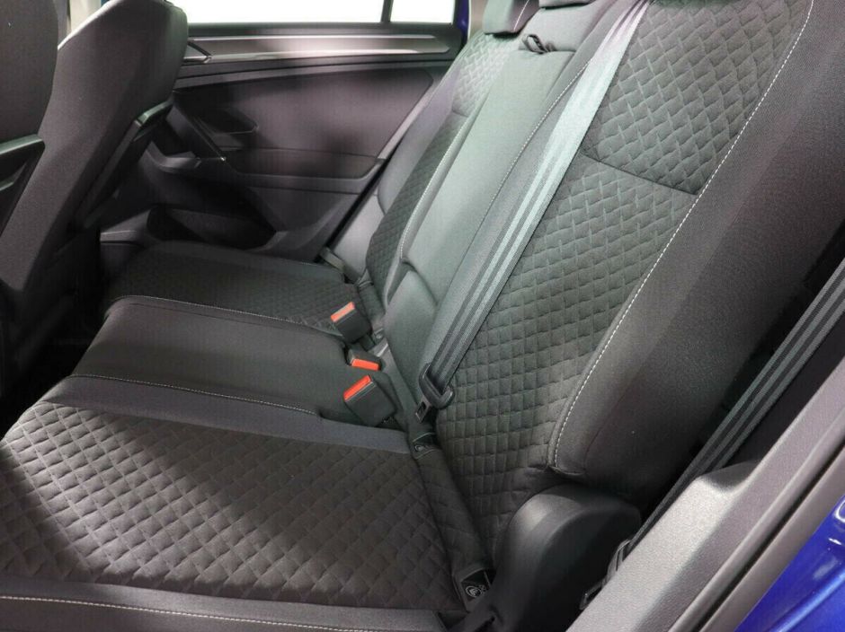 Volkswagen Tiguan, 2.0 л, Робот, 2018 фото 10