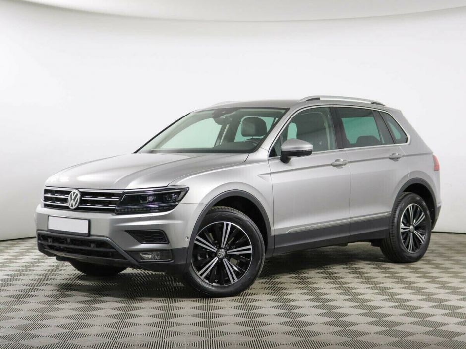Volkswagen Tiguan, 2.0 л, Робот, 2018 фото 3