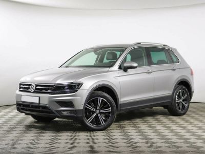 Volkswagen Tiguan, 2.0 л, РКПП, 2018 фото 3