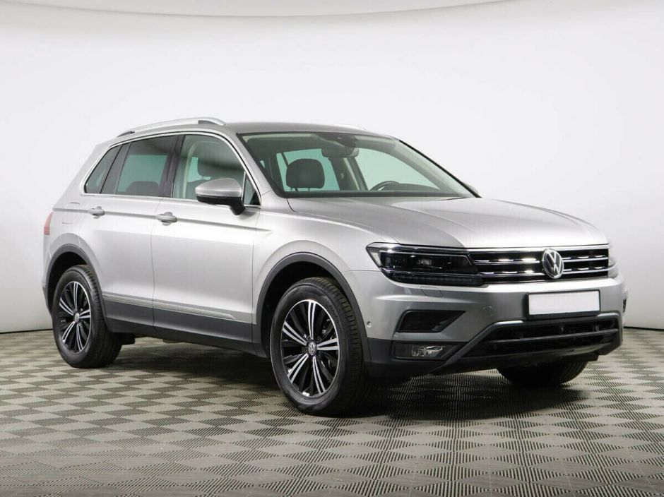 Volkswagen Tiguan, 2.0 л, Робот, 2018 фото 4