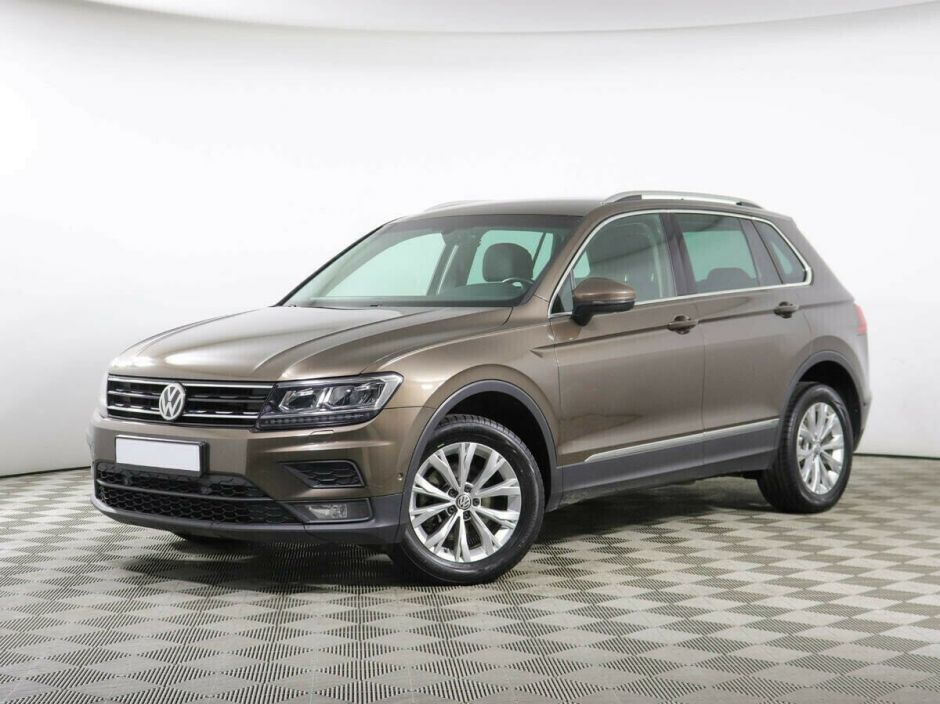 Volkswagen Tiguan, 2.0 л, Робот, 2018 фото 3