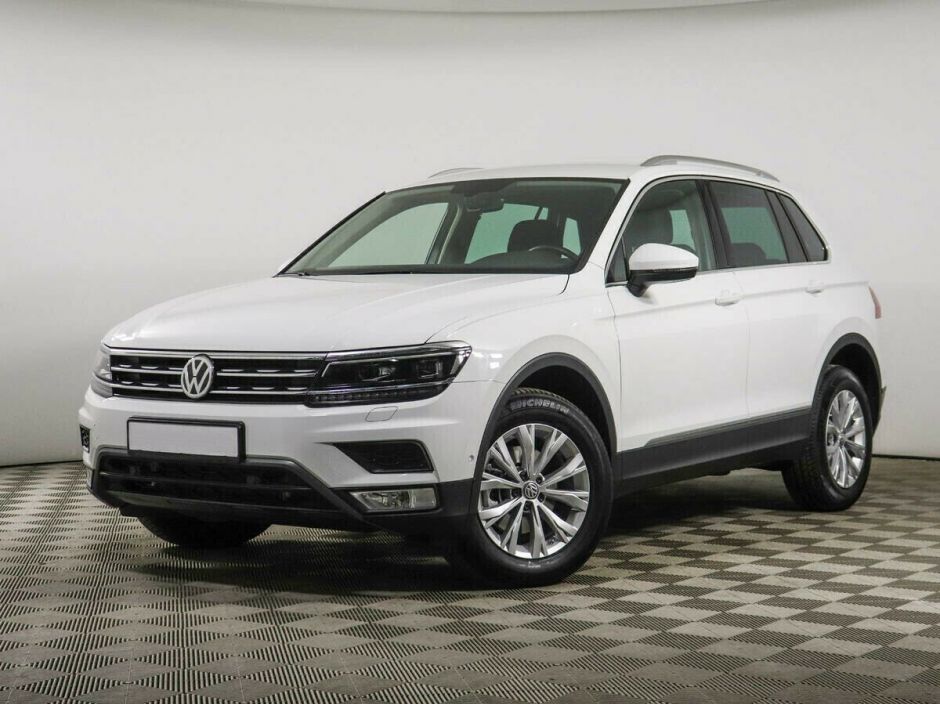 Volkswagen Tiguan, 2.0 л, Робот, 2018 фото 3