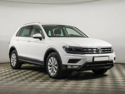 Volkswagen Tiguan, 2.0 л, РКПП, 2018 фото 4