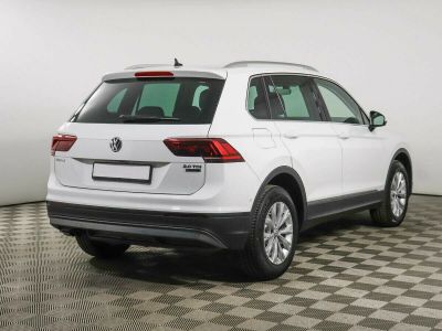 Volkswagen Tiguan, 2.0 л, РКПП, 2018 фото 5