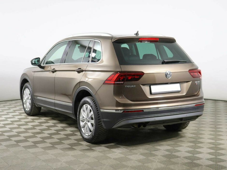 Volkswagen Tiguan, 2.0 л, Робот, 2017 фото 5