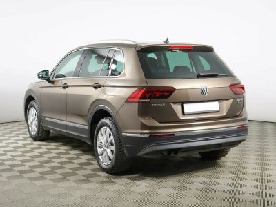 Volkswagen Tiguan, 2.0 л, РКПП, 2017 фото 5