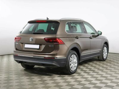 Volkswagen Tiguan, 2.0 л, РКПП, 2017 фото 6