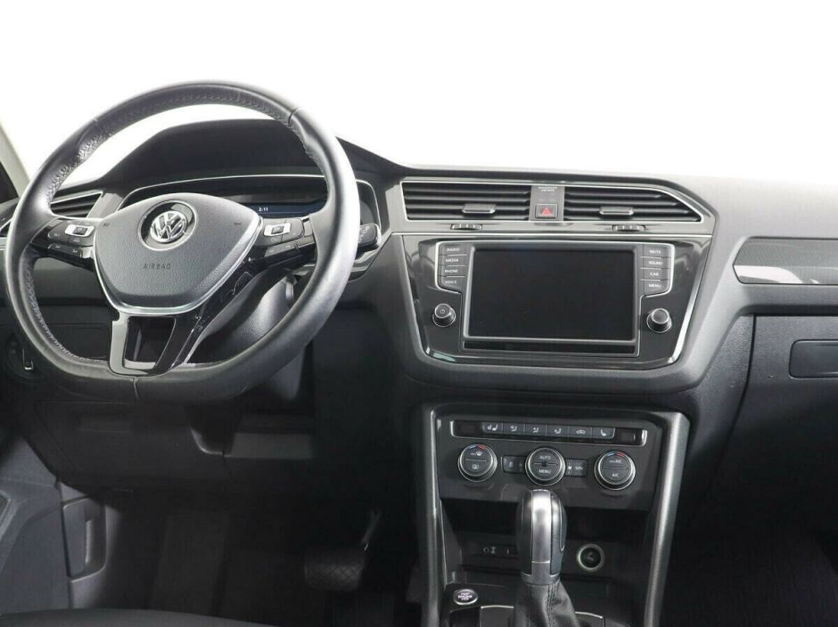 Volkswagen Tiguan, 2.0 л, Робот, 2017 фото 7