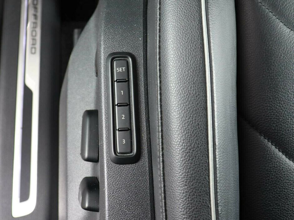 Volkswagen Tiguan, 2.0 л, Робот, 2017 фото 1