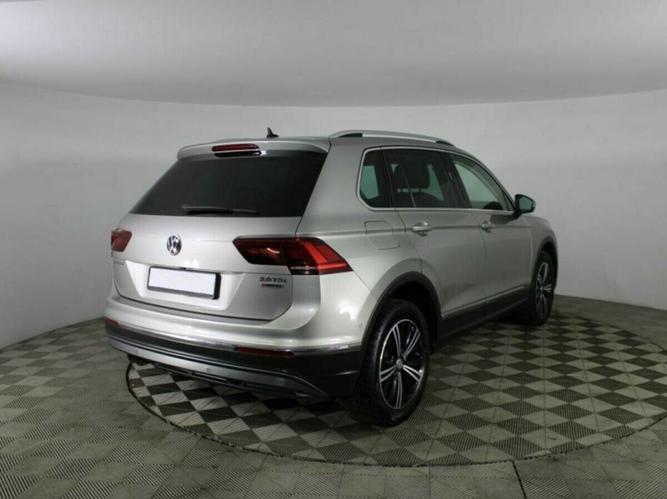 Volkswagen Tiguan, 2.0 л, Робот, 2017 фото 6