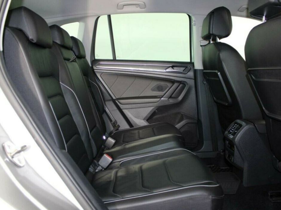Volkswagen Tiguan, 2.0 л, Робот, 2017 фото 1