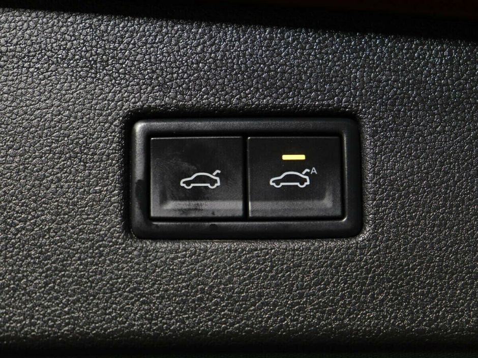 Volkswagen Tiguan, 2.0 л, Робот, 2017 фото 1