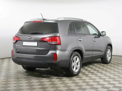 Kia Sorento, 2.4 л, АКПП, 2015 фото 5