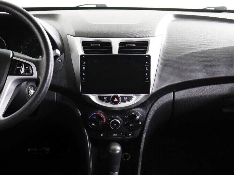 Hyundai Solaris, 1.4 л, АТ, 2013 фото 8