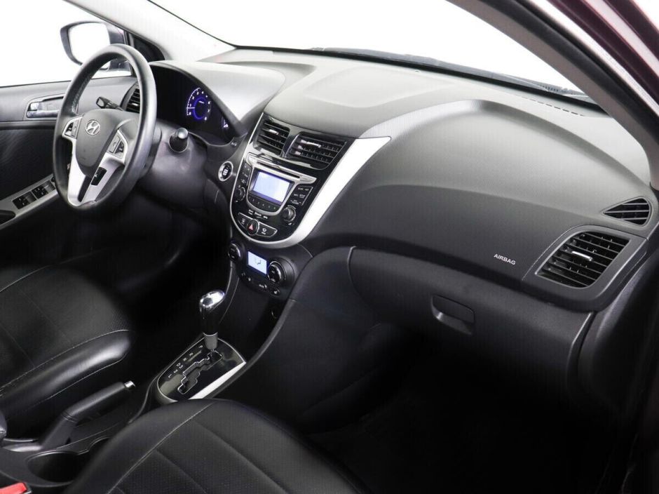 Hyundai Solaris, 1.6 л, АТ, 2013 фото 2