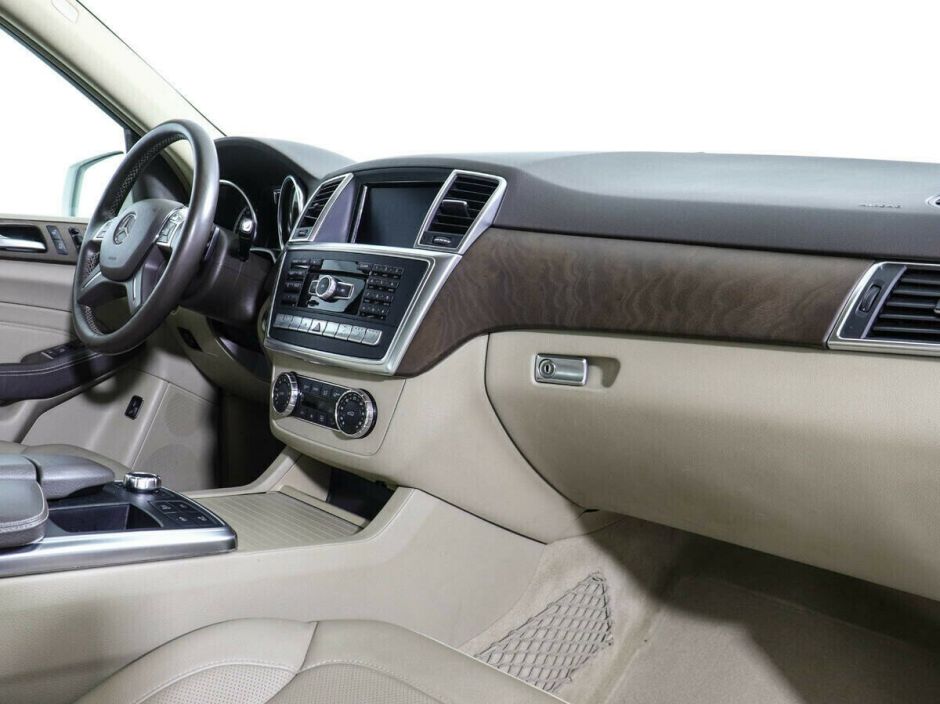 Mercedes-Benz M-Класс, 3.5 л, АТ, 2012 фото 10