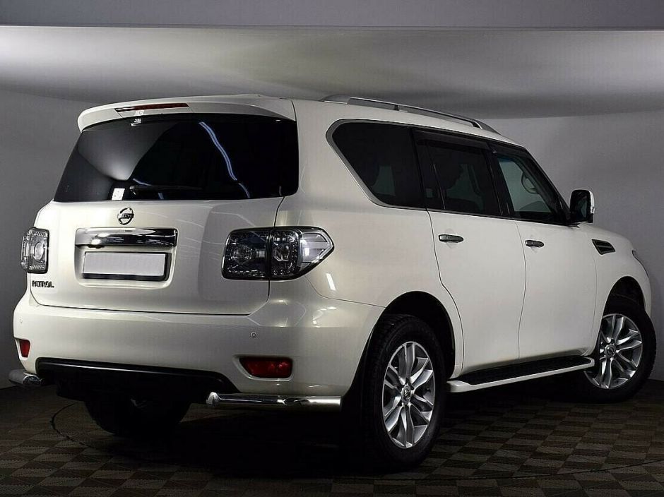 Nissan Patrol, 5.6 л, АТ, 2013 фото 4