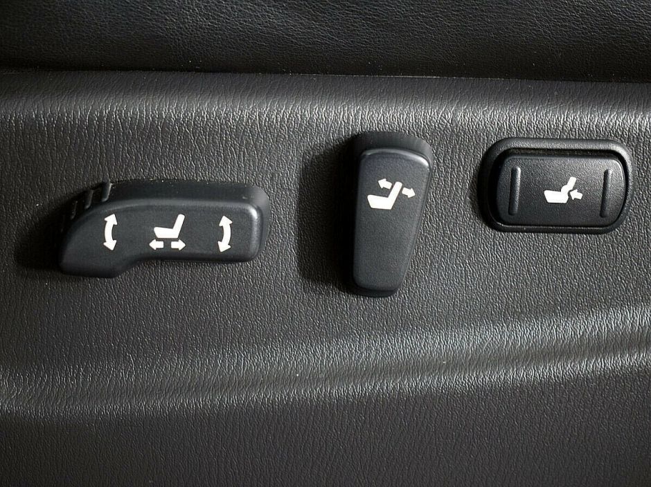 Nissan Patrol, 5.6 л, АТ, 2013 фото 8