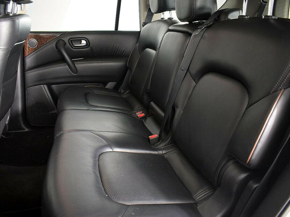 Nissan Patrol, 5.6 л, АТ, 2013 фото 2