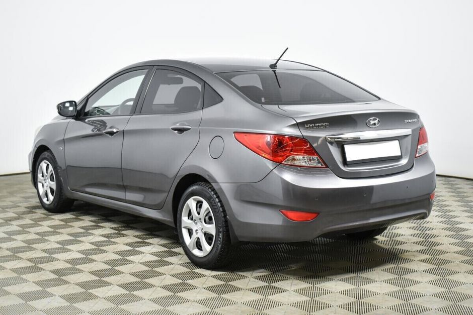 Hyundai Solaris, 1.6 л, МТ, 2013 фото 6