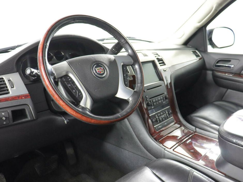 Cadillac Escalade, 6.2 л, АТ, 2010 фото 8