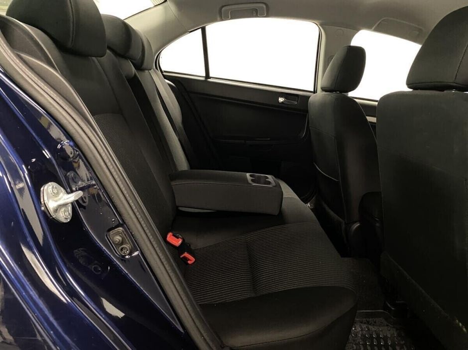 Mitsubishi Lancer, 1.6 л, АТ, 2014 фото 1