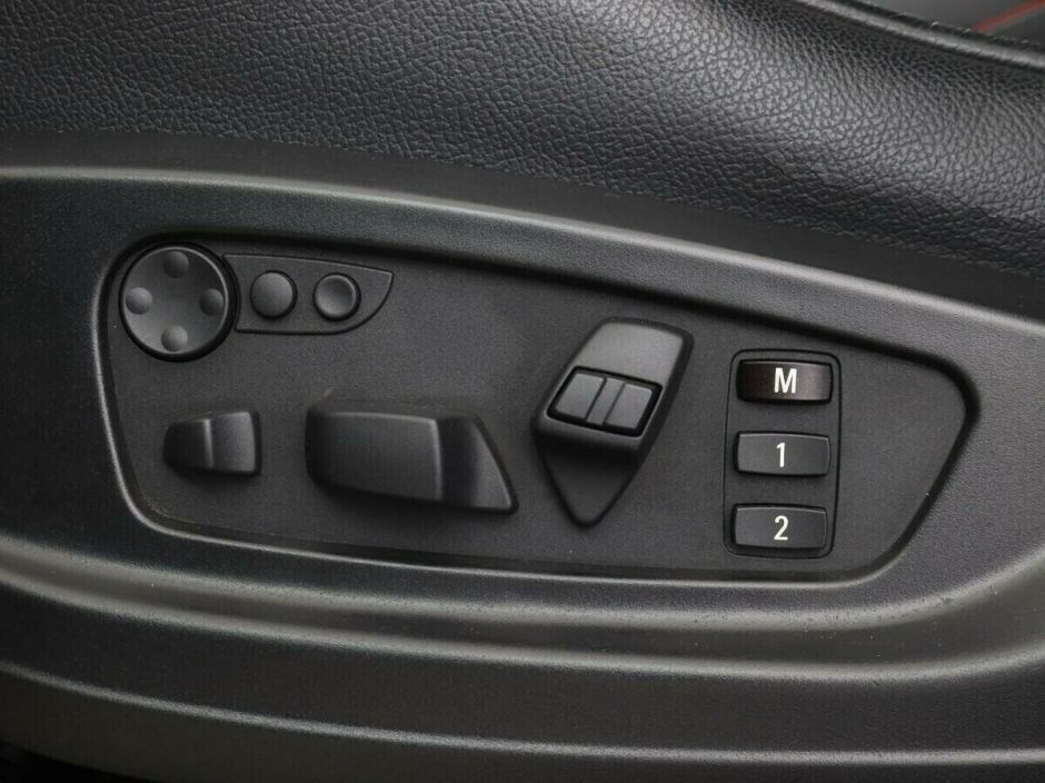 BMW X5, 3.0 л, АТ, 2010 фото 1