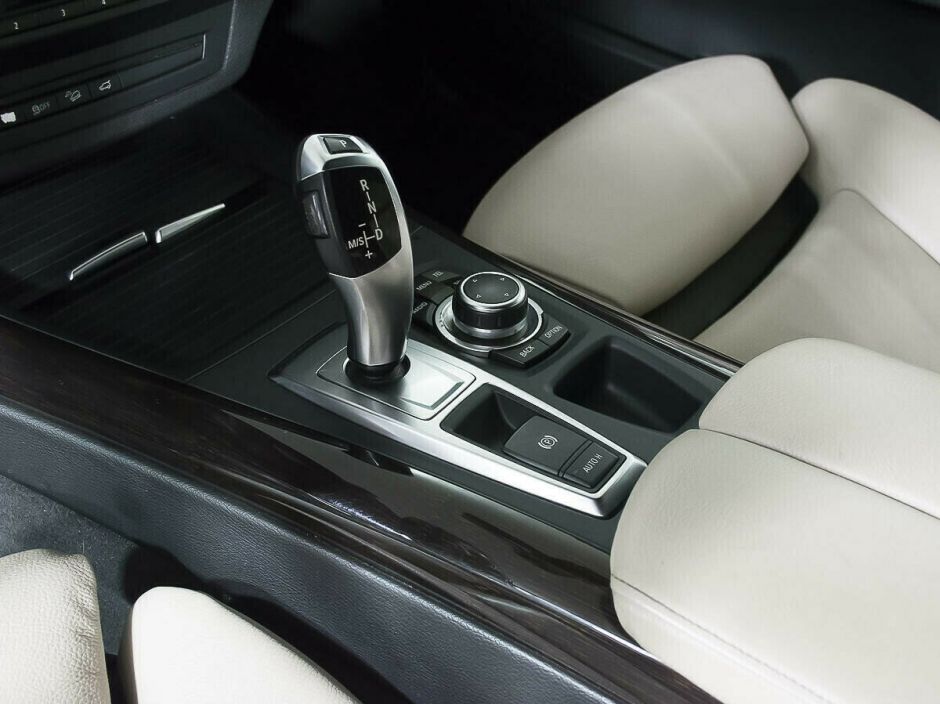 BMW X5, 3.0 л, АТ, 2012 фото 2