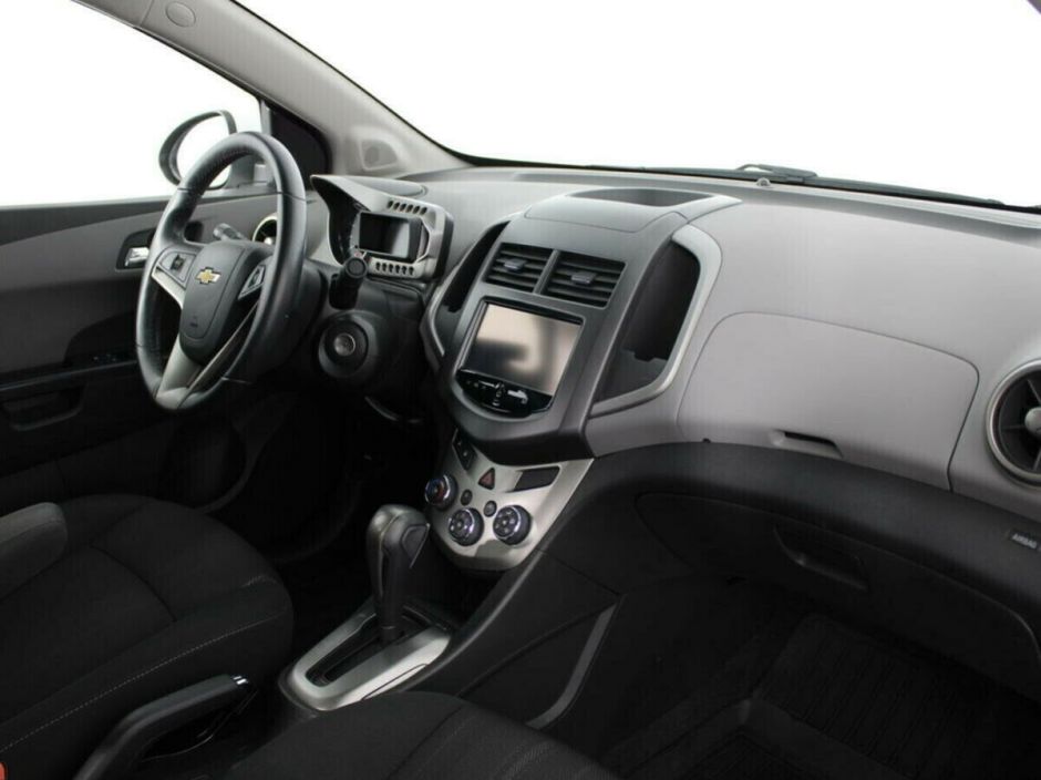 Chevrolet Aveo, 1.6 л, АТ, 2014 фото 2