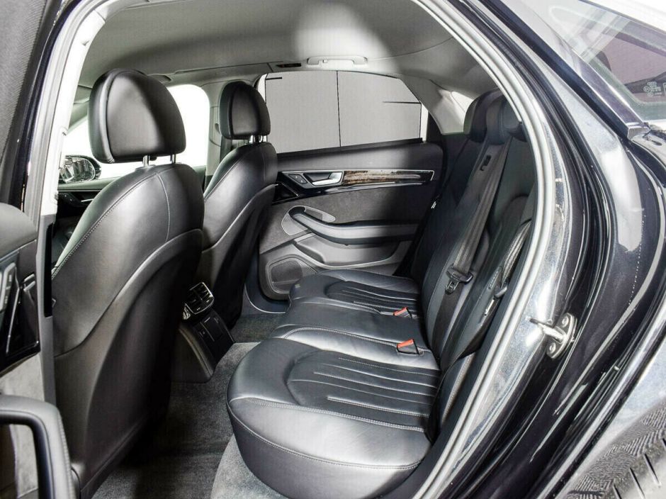 Audi A8, 4.2 л, АТ, 2011 фото 2