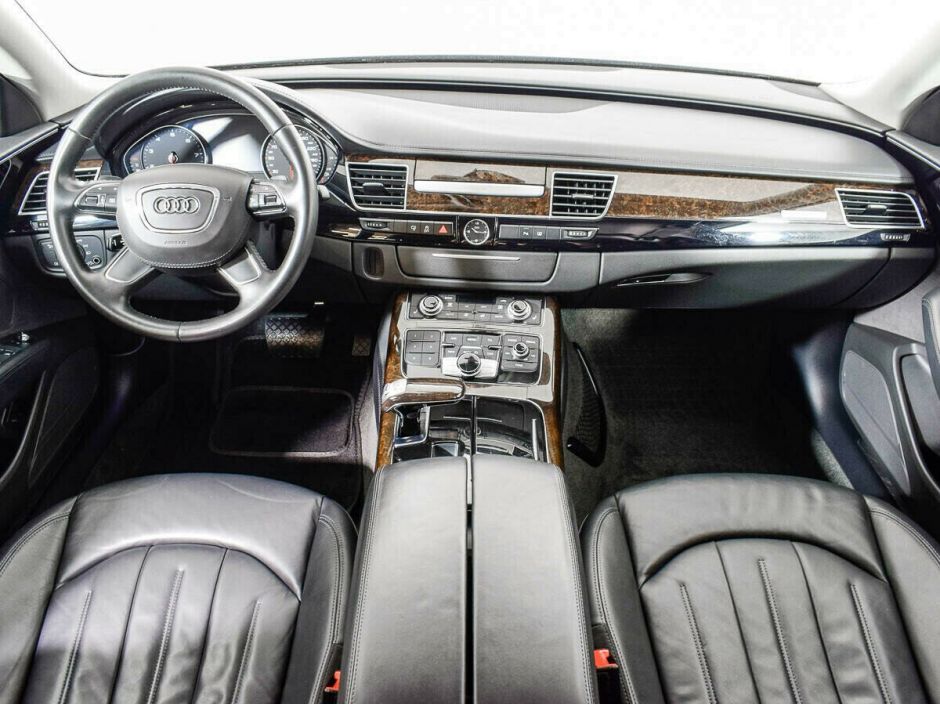 Audi A8, 4.2 л, АТ, 2011 фото 1