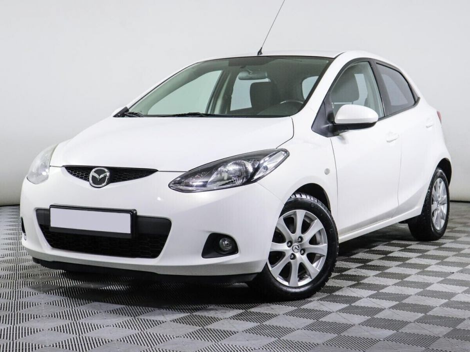 Mazda 2, 1.5 л, АТ, 2009 фото 3