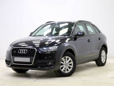 Audi Q3, 2.0 л, РКПП, 2011 фото 3