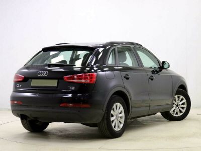 Audi Q3, 2.0 л, РКПП, 2011 фото 4