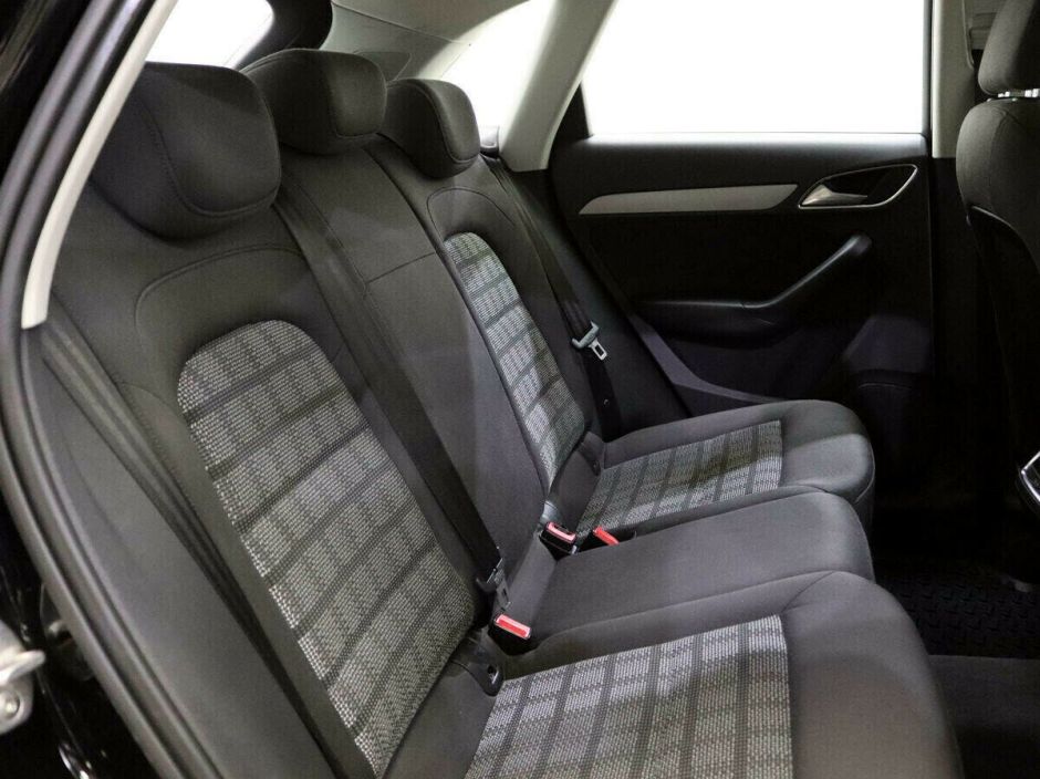 Audi Q3, 2.0 л, Робот, 2011 фото 1