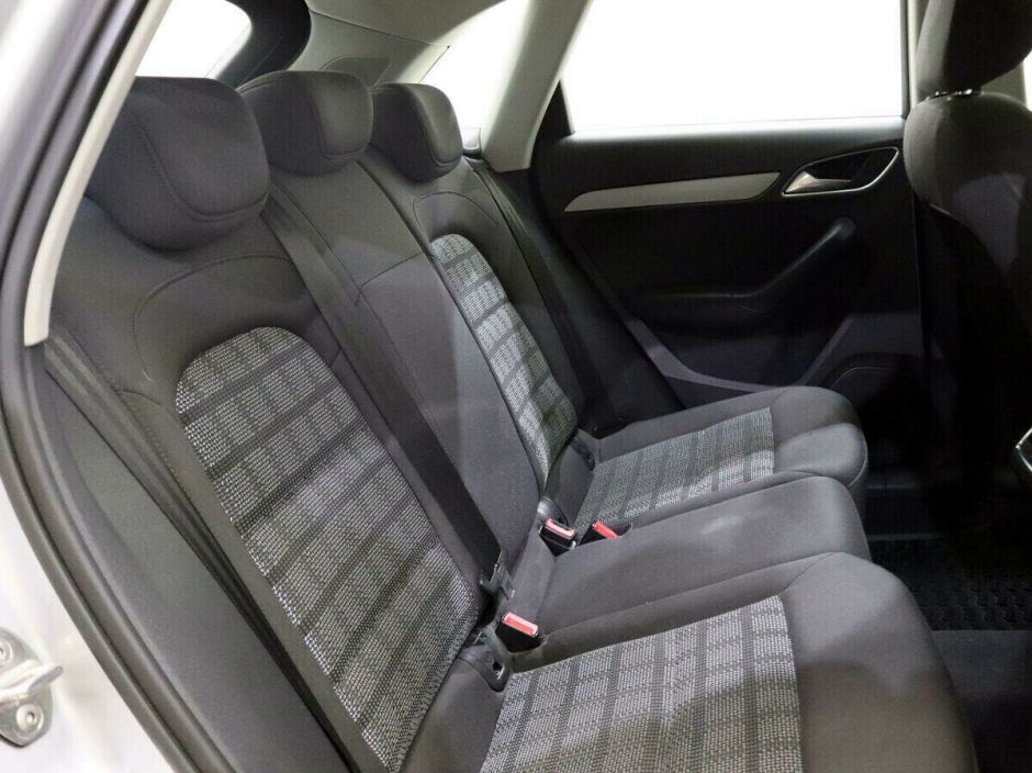Audi Q3, 2.0 л, Робот, 2012 фото 2