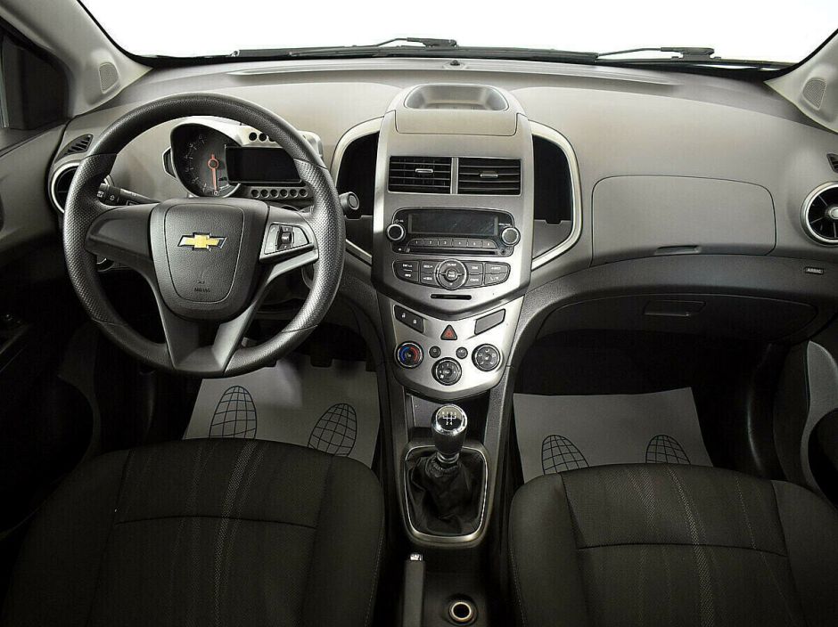 Chevrolet Aveo, 1.6 л, МТ, 2015 фото 1