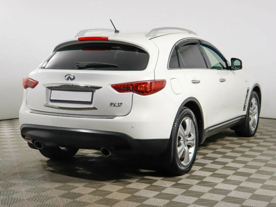 Infiniti FX, 3.7 л, АТ, 2010 фото 4