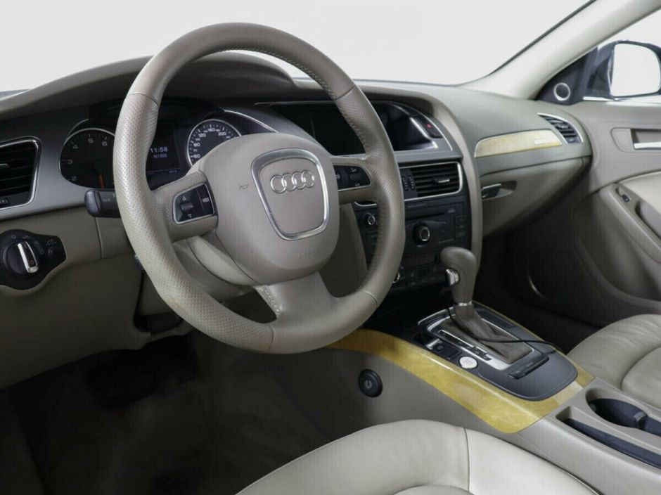 Audi A4, 3.2 л, АТ, 2009 фото 8