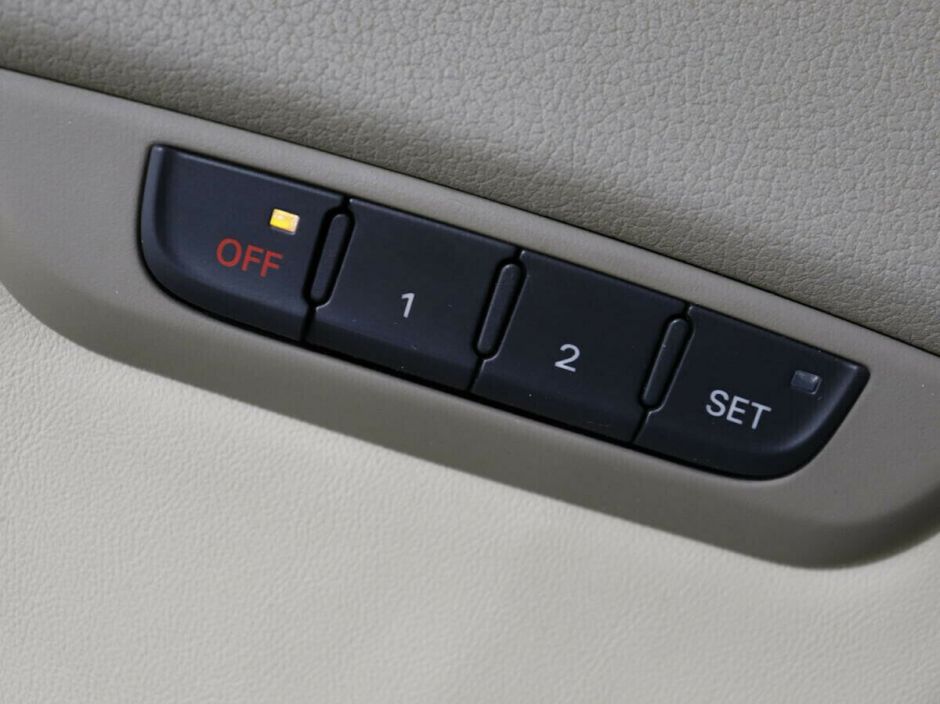 Audi A4, 3.2 л, АТ, 2009 фото 2