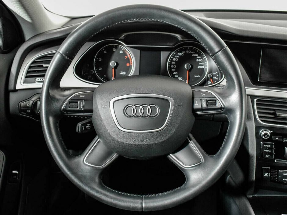 Audi A4, 1.8 л, Вариатор, 2012 фото 2