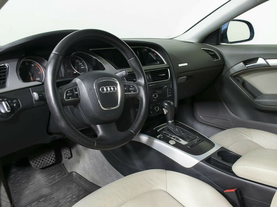 Audi A5, 3.2 л, АТ, 2010 фото 9