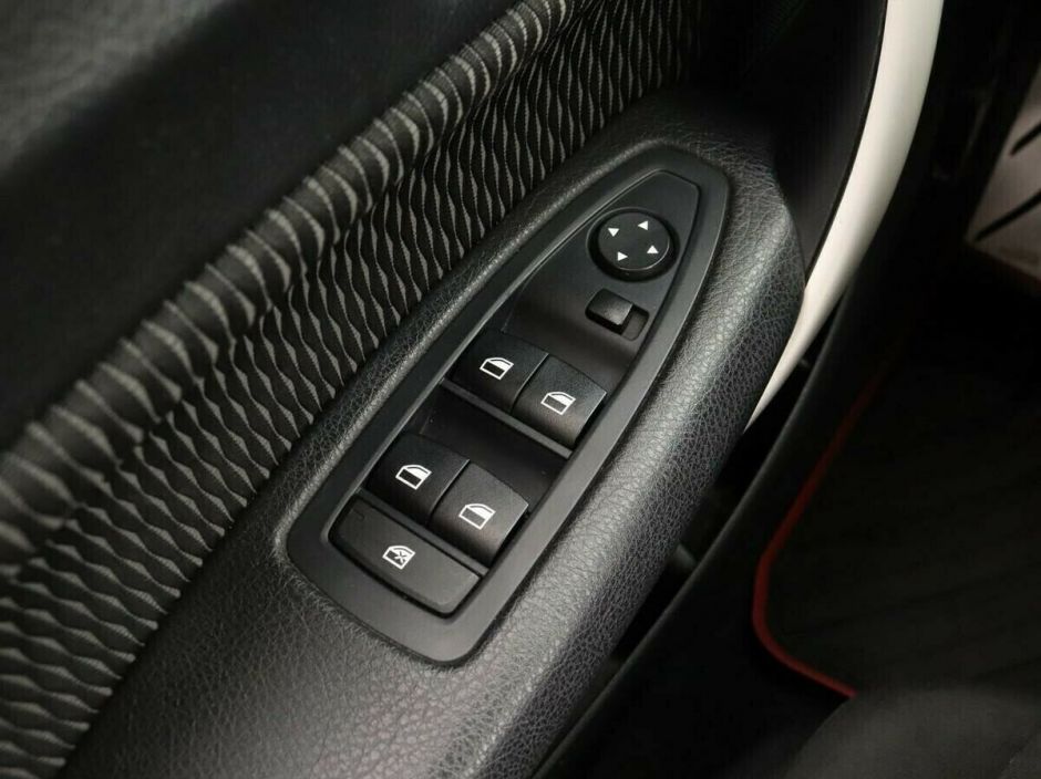 BMW 1 серии, 1.6 л, АТ, 2012 фото 2